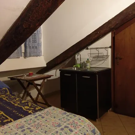 River Studio Apartment *